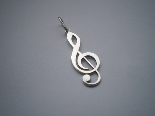 Houslový klíč se srdíčkem - přívěsek