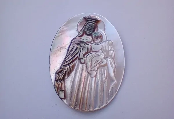 Perleťová Madonka - přívěsek