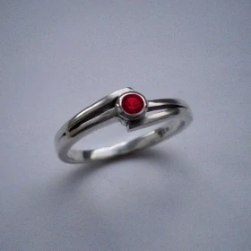 Stříbrný prsten s rubínem