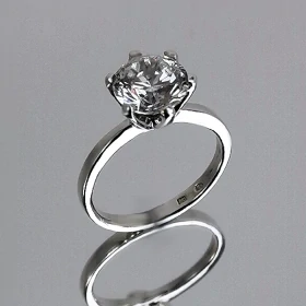 Stříbrný prsten s velkým zirkonem