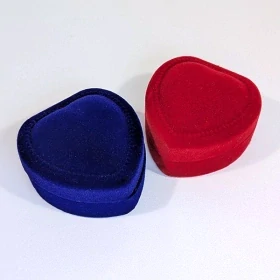 Sametka ve tvaru srdíčka