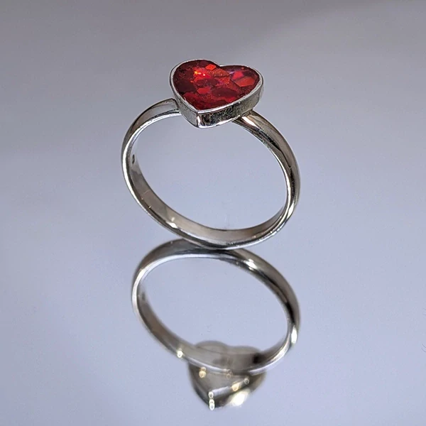 Barevné srdíčko - prsten