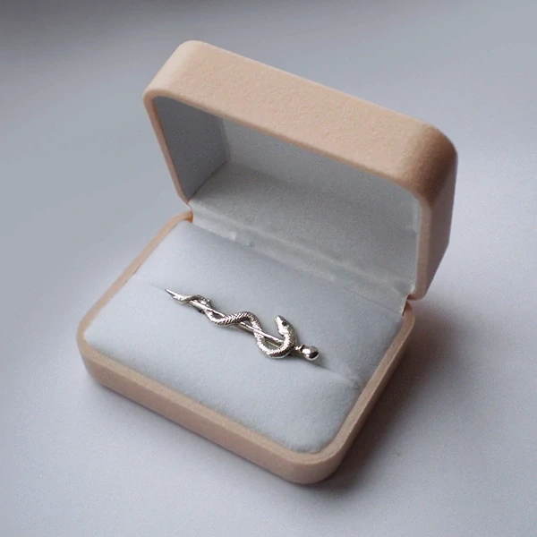 Obdelníková béžová sametka