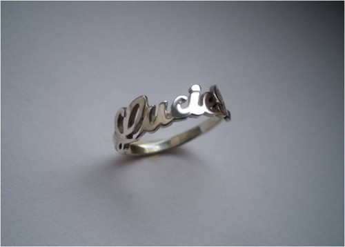 Prořezaný prsten se jménem (na zakázku)