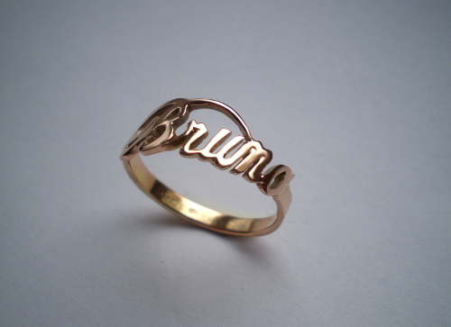 Prořezaný prsten se jménem (na zakázku s naceněním) - žluté, červené, bílé zlato