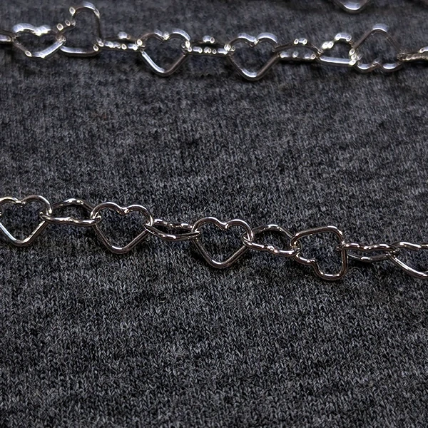 Srdíčka - náramek