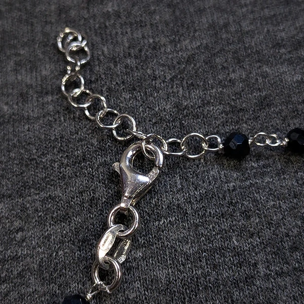 Růženec (černá zrnka)