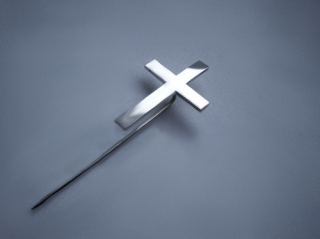 Latinský křížek - odznak